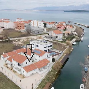 Seafront New Zdrijac Xi Apartament
