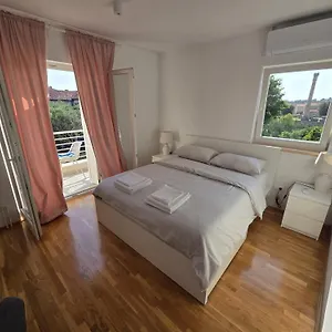 Mali Ivo Apartament